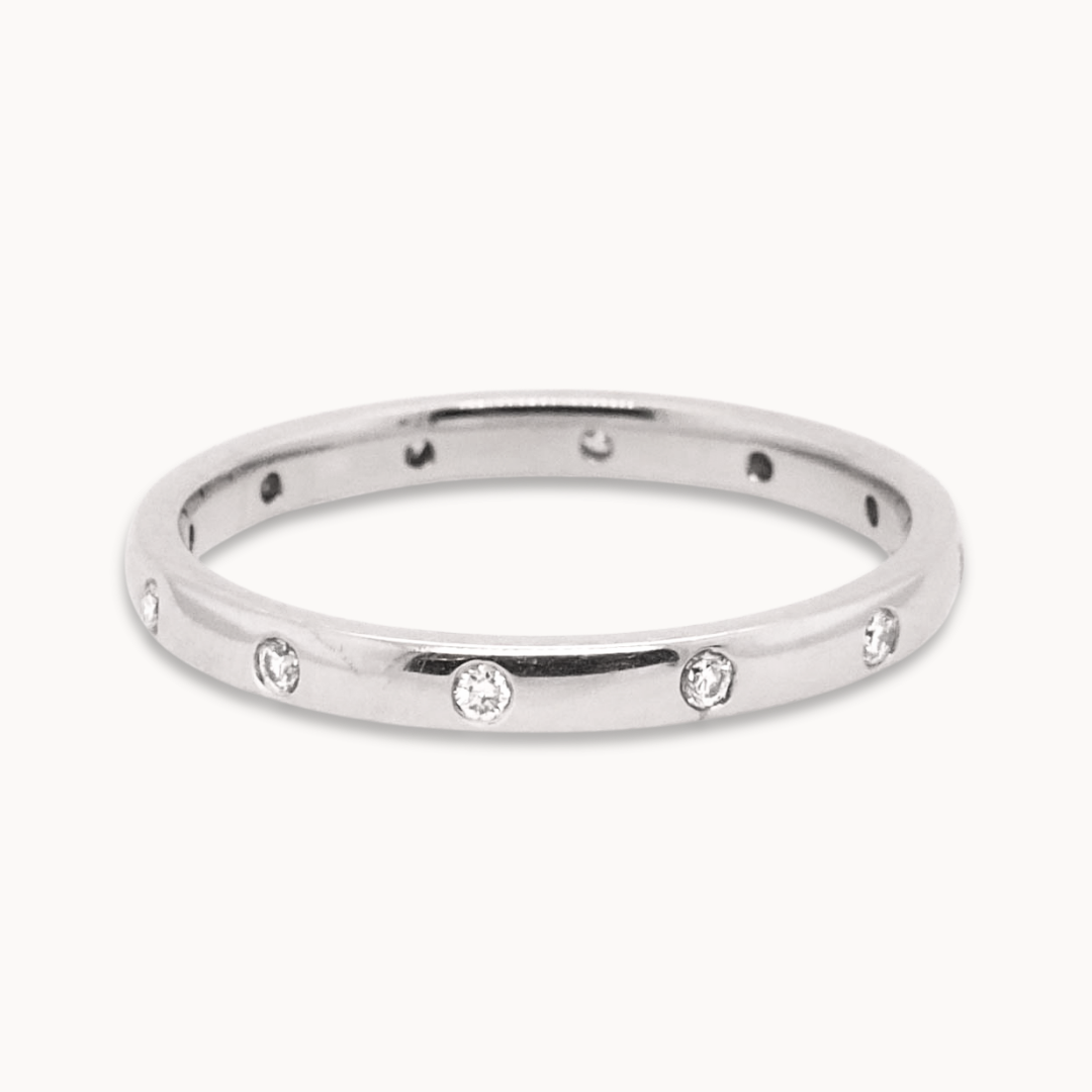 Star Scattered Diamond Ring