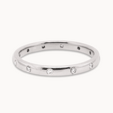 Star Scattered Diamond Ring