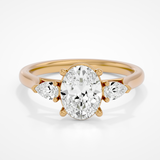 Cassina Oval Lab Yellow Gold