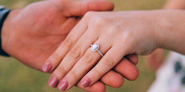 A Must-Read Guide to Choosing the Ideal Wedding Band!