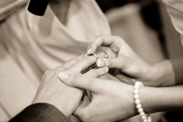 Everything you need to know about Eternity Rings | Avita Jewellery