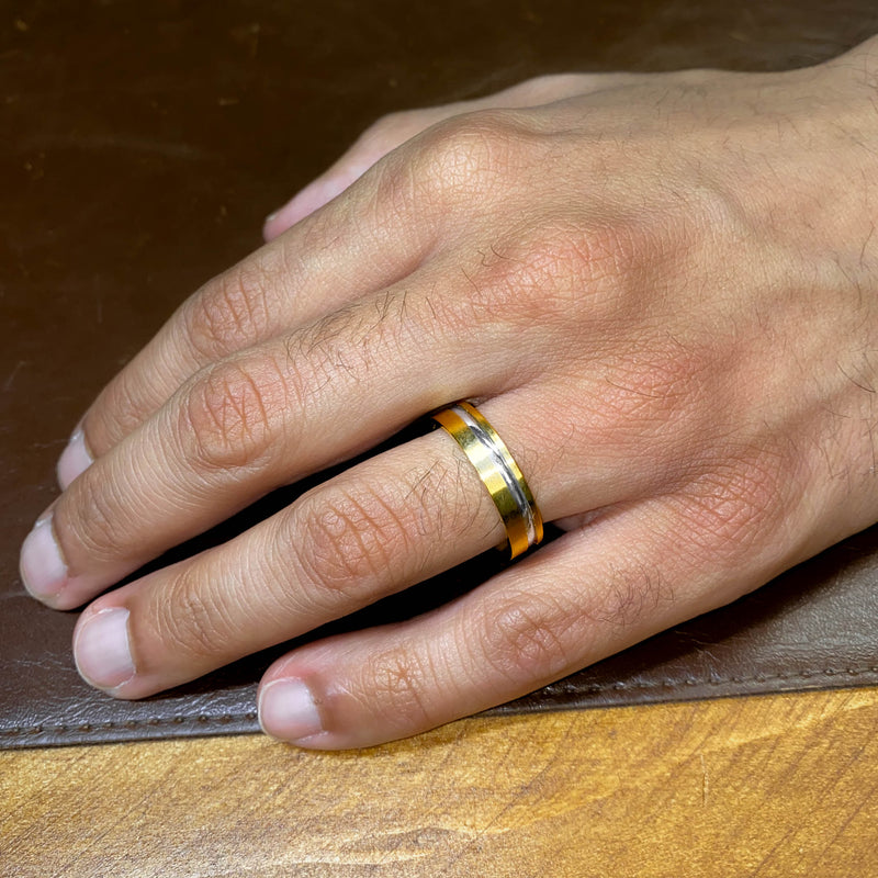 Mens Two-tone Flat Court with Offset Groove